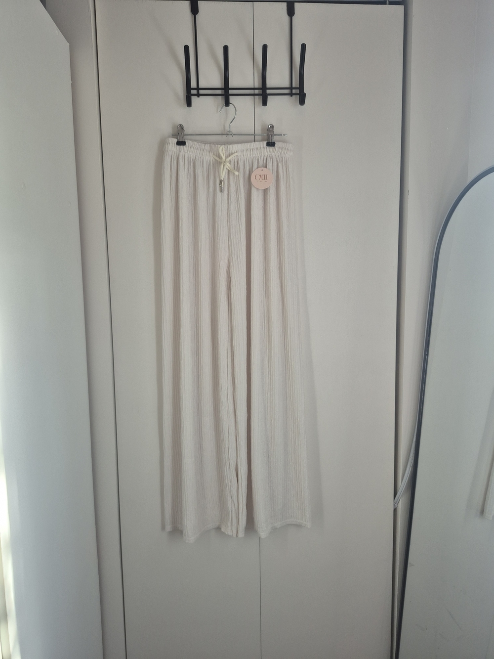 Wide Leg Drawstring Pants in Cream